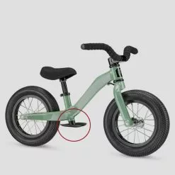 Moustache Bikes Repose-pieds Moustache Pour Draisienne Mercredi 12 Sur Cyclable.com !